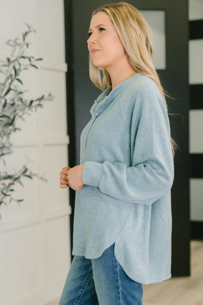 Urban Flux Scooped Hi-Low Long Pullover in Blue Grey - Image 4